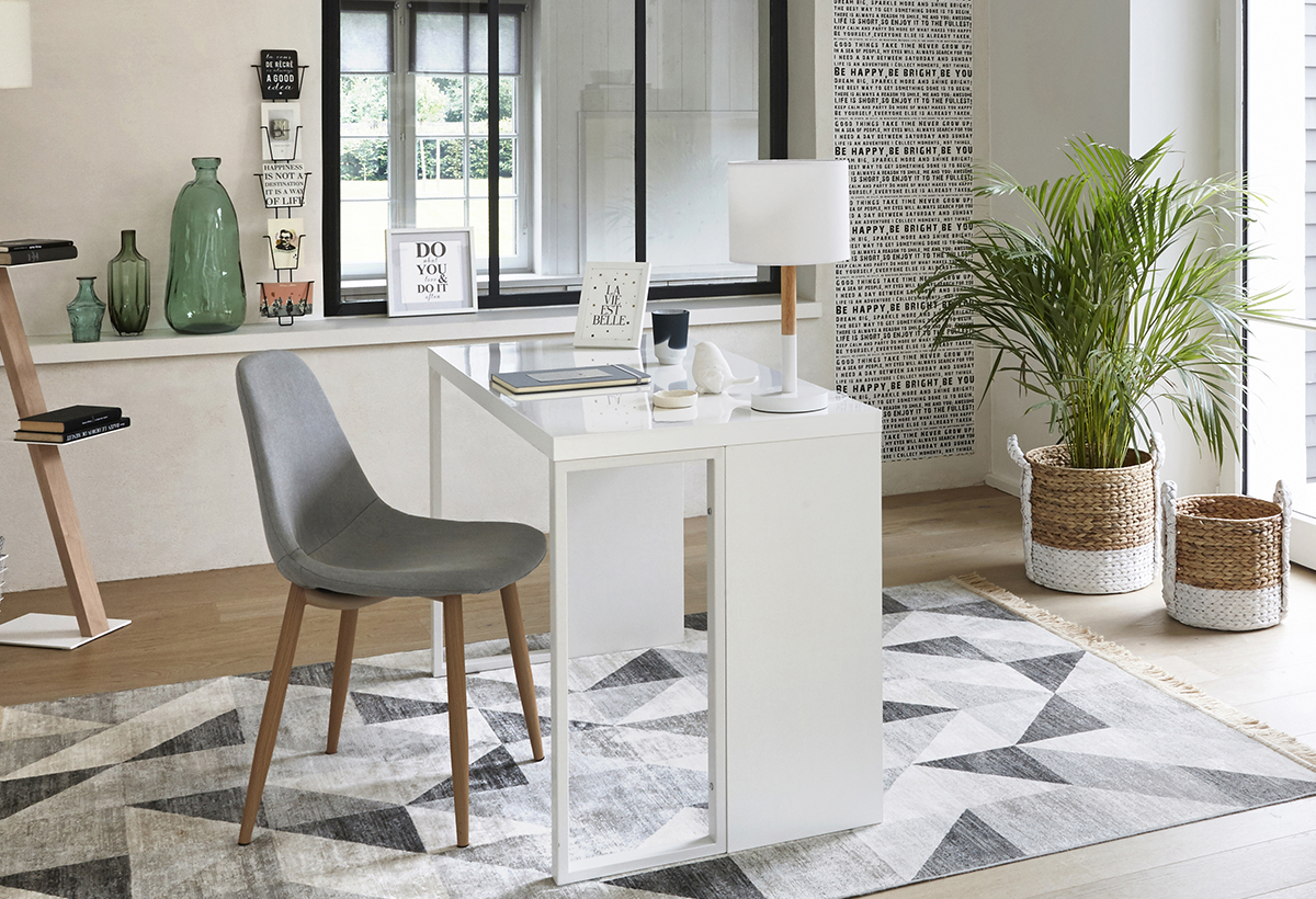 bureau blanc sans rangements