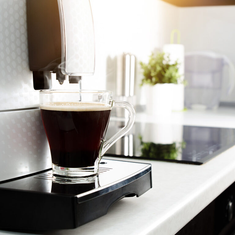 Ma cafetière ne coule plus, que faire ? Blog BUT