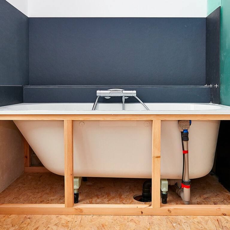 Installer une baignoire en acrylique 8 conseils Blog BUT