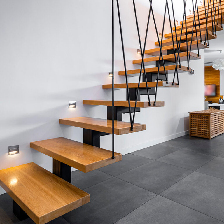 Décorer une cage d'escalier : 5 idées déco – Blog BUT