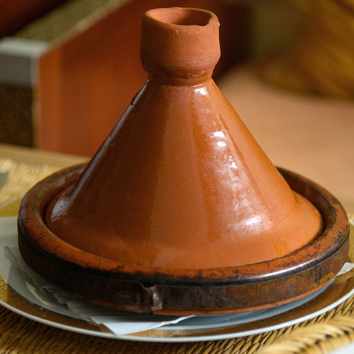 Bol à Pâtes Orange Bhar Marocain Fait Main, Terre Cuite, 9 5/8 Pouces, Sans Couvercle
