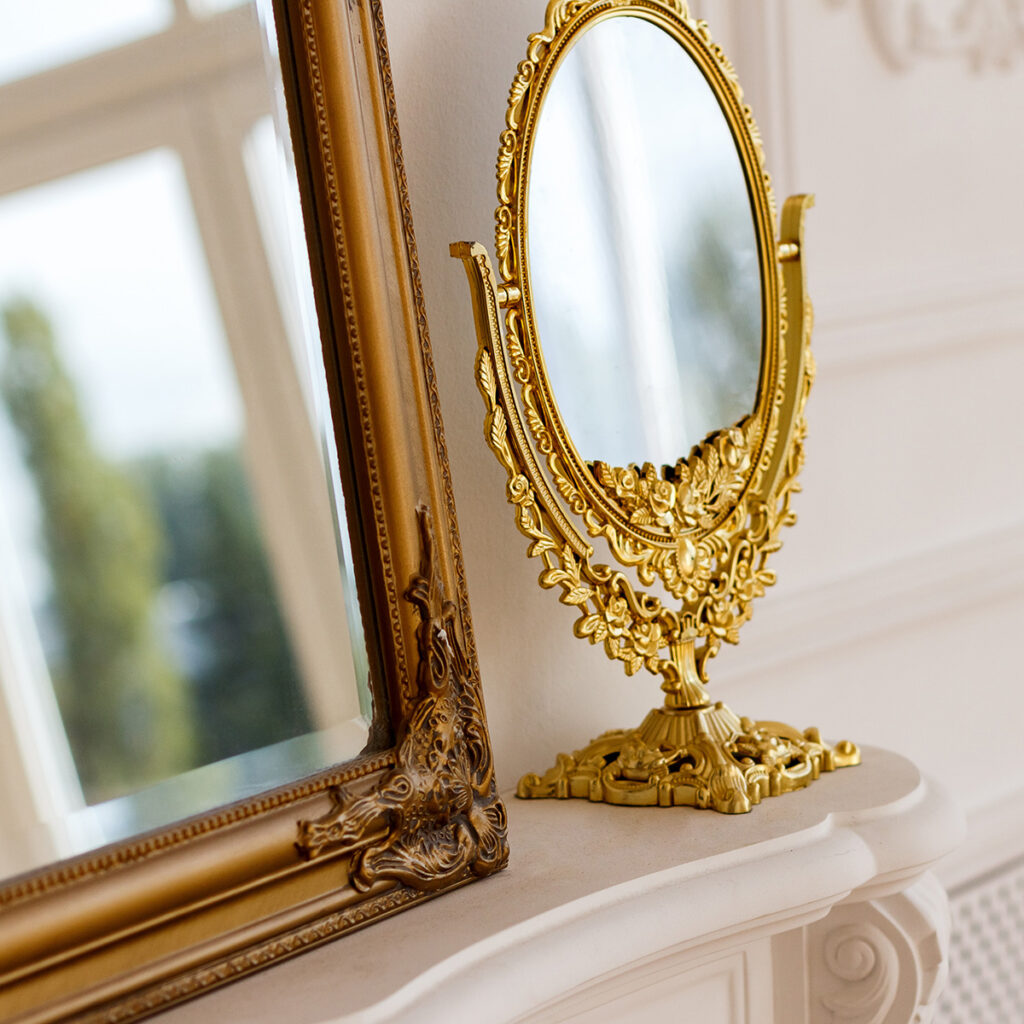miroir dore chambre baroque