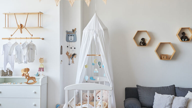 conseils pour customiser ciel lit bebe