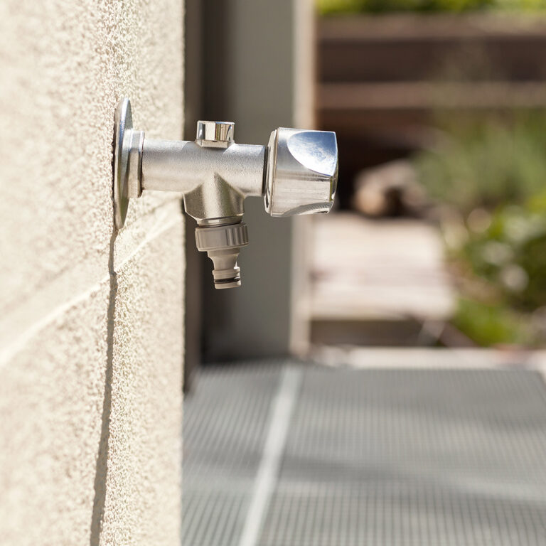 conseils pour installer robinet exterieur
