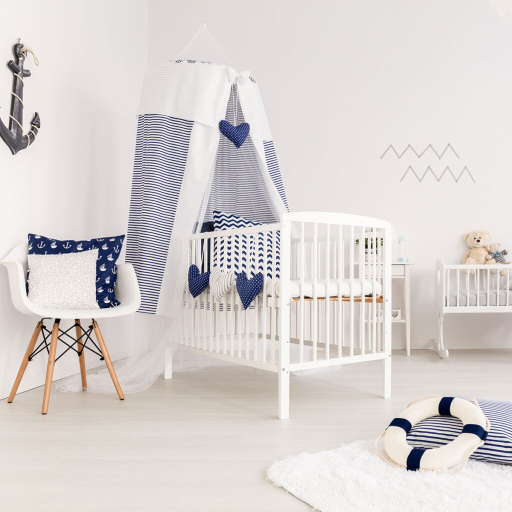 ciel de lit bebe baldaquin rayure bleue blanche