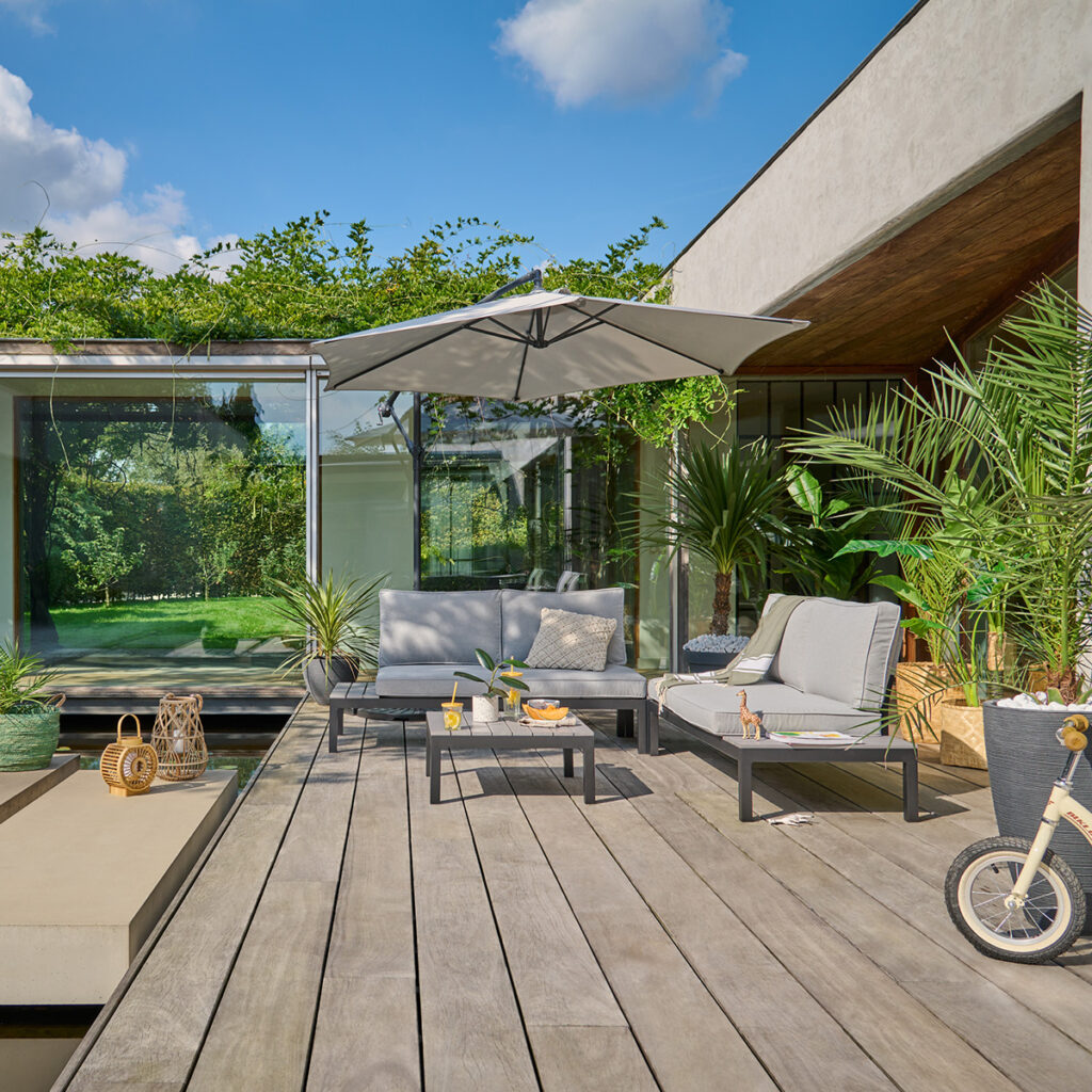 coussins parasol salon de jardin resistant soleil