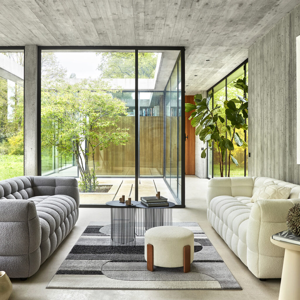 salon design biophilique arbre