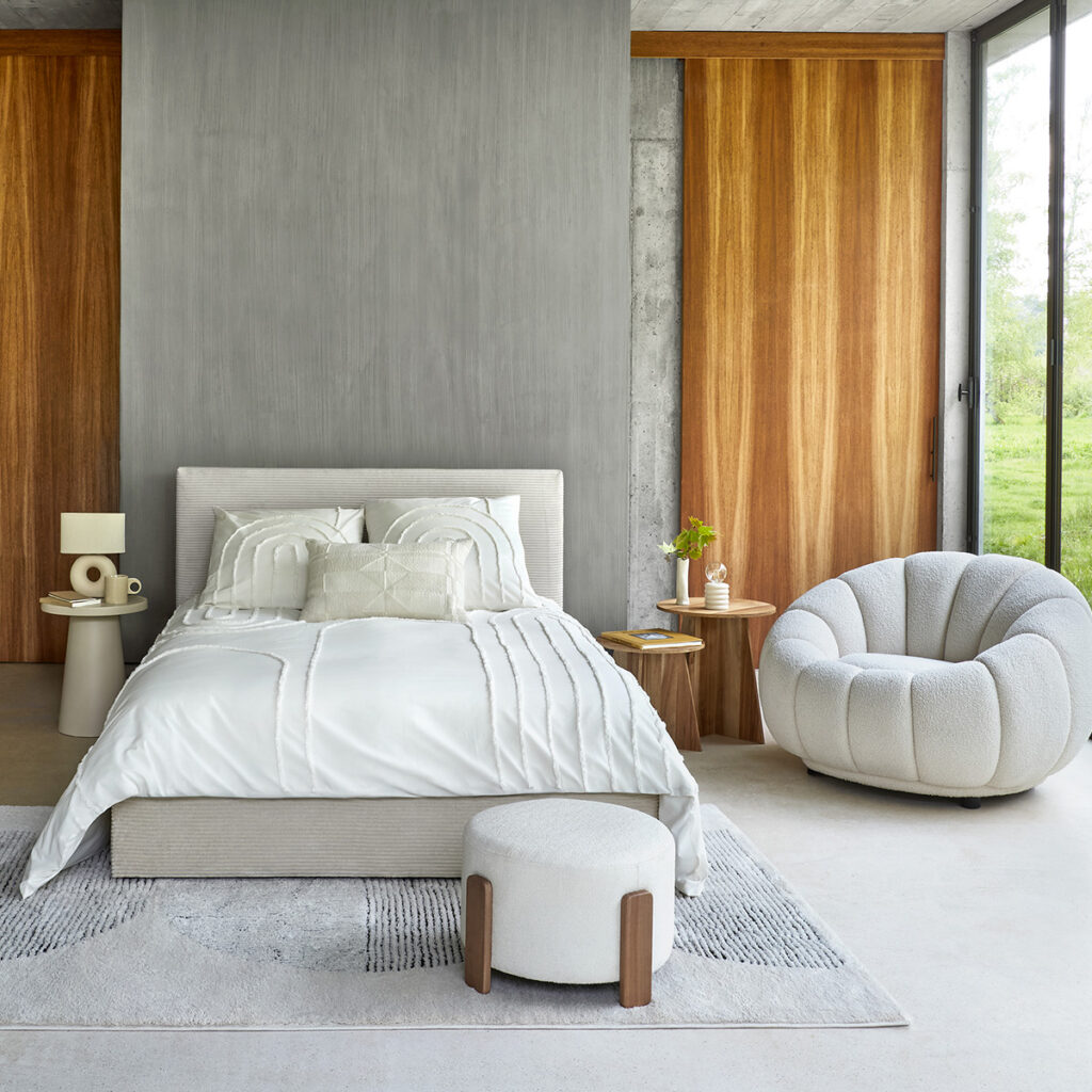 chambre brutaliste minimaliste