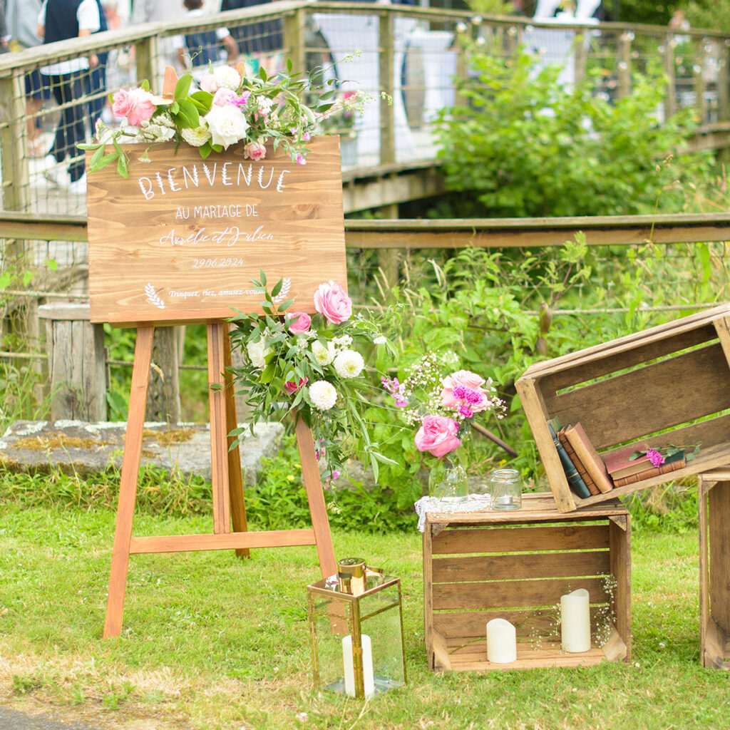 pancarte accueil bois mariage laique