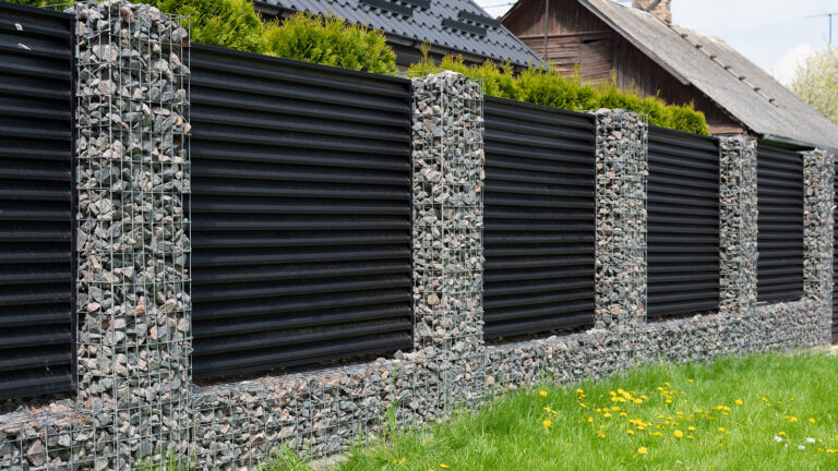 avec quoi remplir mur banc gabion