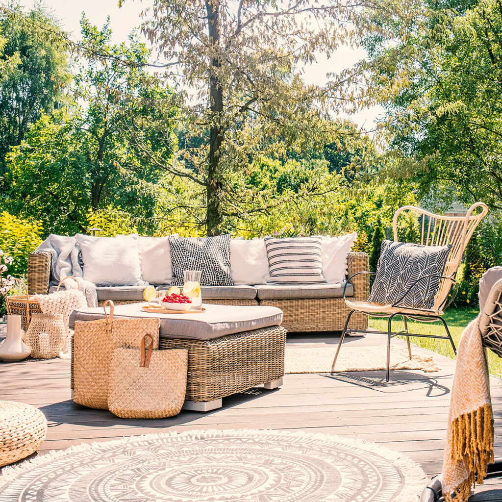 mobilier naturel clair terrasse zen