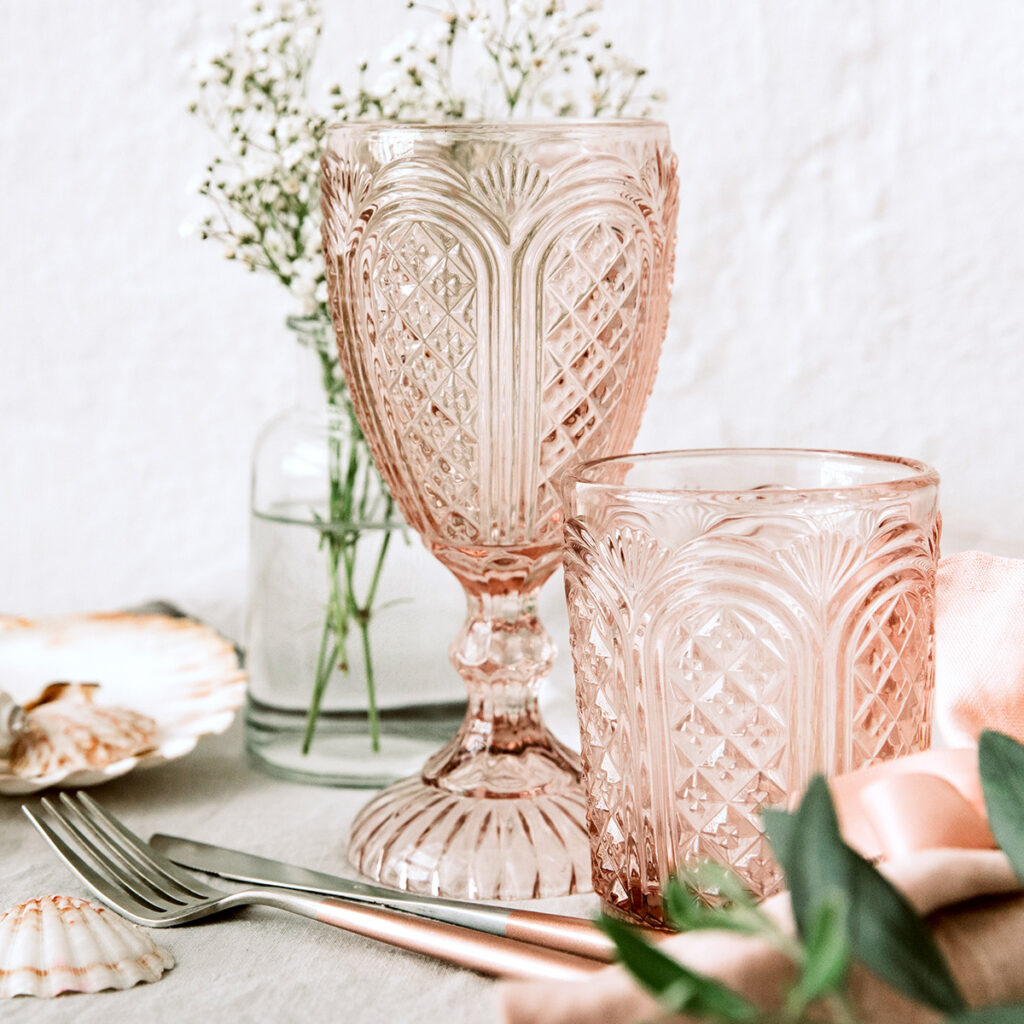 placement verres chics table elegante