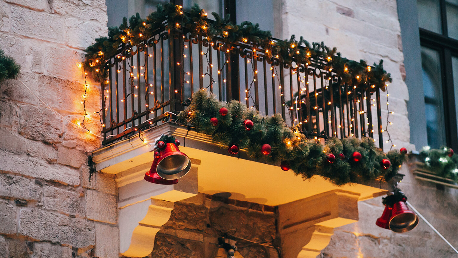 idees decoration balcon noel